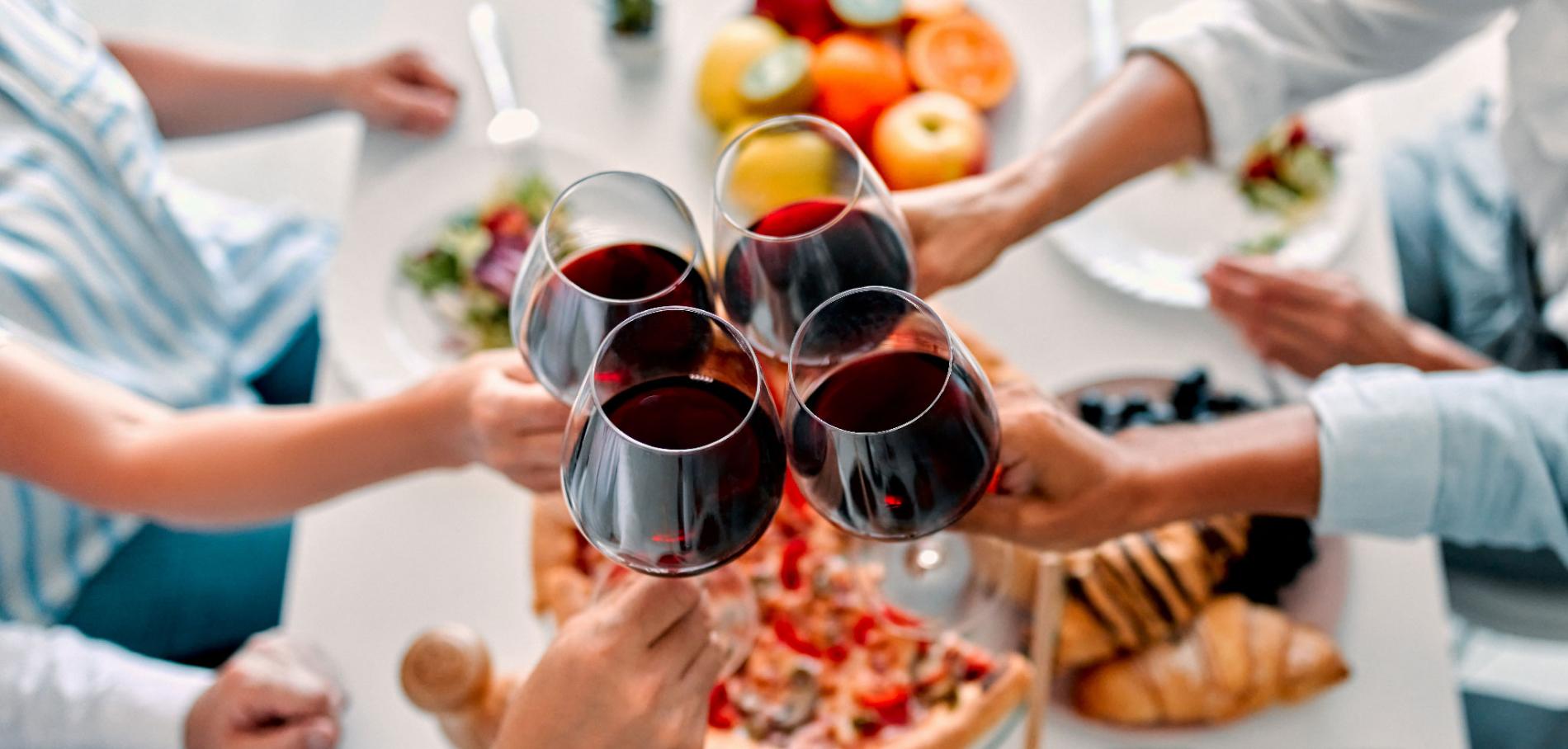 Kombination von Essen und Wein