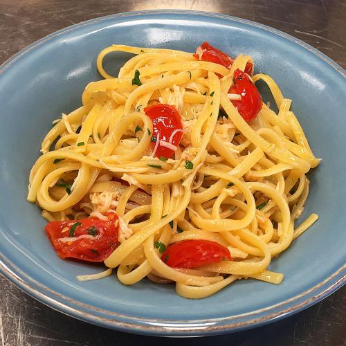 tagliolini with crab meat and cherry tomatoes